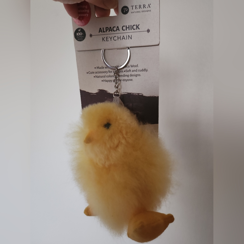 100% Alpaca Wool Chick Keychain - Yellow - Picture 7 of 9